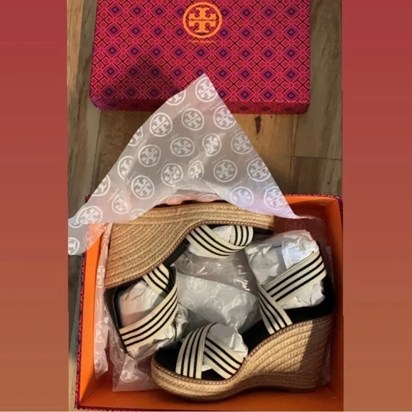 Tory Burch Frieda espadrille wedges - Picture 3 of 4